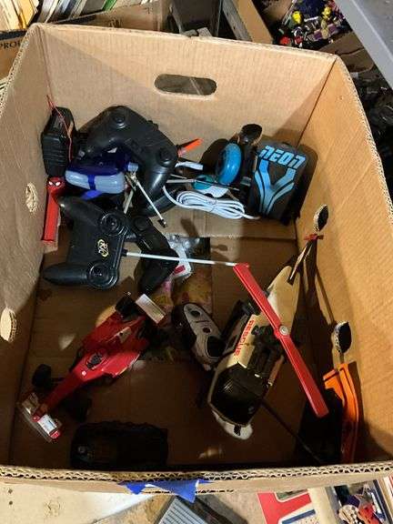 RC Kid Galaxy Morphibians vehicle and stunt car w/ controllers