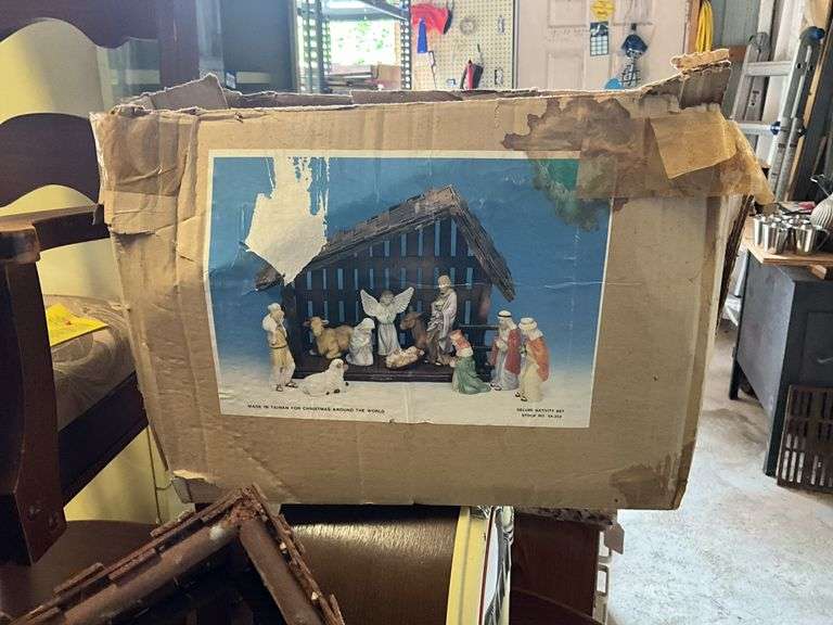 Vintage electric Christmas star, Nativity set w/ stable and box, wire glove stretchers, vinyl tablecloth