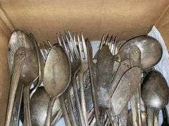 Mixed silverplated flatware