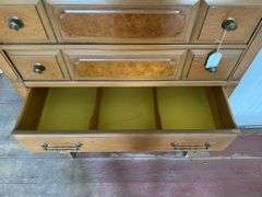 Mid-century traditional chest of drawers w/ protective glas top 36x20x49