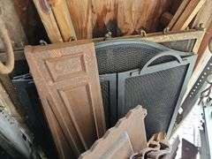 Complete Ben Franklin cast iron wood stove, two folding fireplace screens