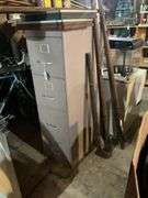 4-drawer metal file cabinet - no top contents