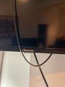 Hisense wall mount TV, bring tools to remove.