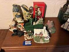Cottage models, animal figurines, Christmas decor, blue spongeware