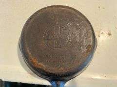 Griswold 7" cast iron skillet