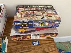 Construction Site playset and Big Loader construction set