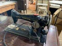 Singer cabinet sewing machine and sewing box, accessories, button jars 27x18.5x31