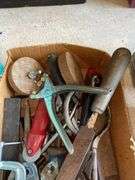 Flat and tote of hand tools