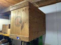 Vintage Rodda Candy wooden advertising shipping crate from Hagerstown, MD, approx 37x26x20