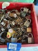Padlocks and keys lot