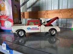 Nylint toy wrecker truck