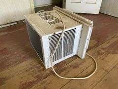 GE 12200BTU window AC unit w/ remote