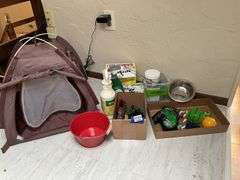 Pet tent and misc pet supplies