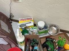 Pet tent and misc pet supplies