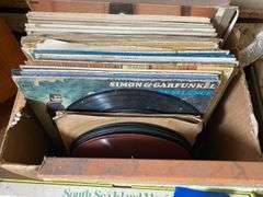 Vintage vinyl LP and 78rpm records including: Simon & Garfunkel, Trapp Family Singers