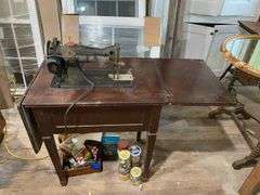 Singer cabinet sewing machine and sewing box, accessories, button jars 27x18.5x31