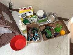 Pet tent and misc pet supplies