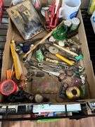 Collectibles lot: silhouette, tobacco tin, animal figures, misc