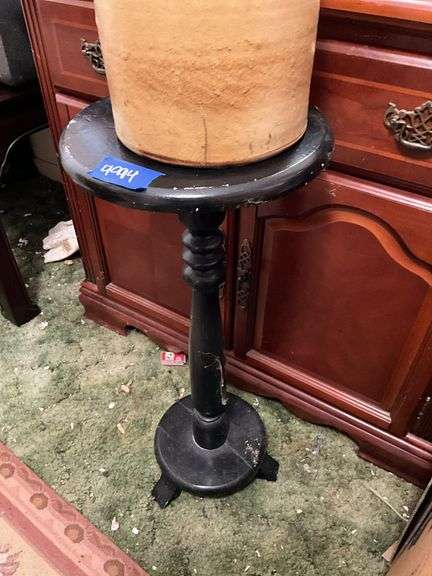Stoneware crock and round pedestal stand on turned column - stand 29in high