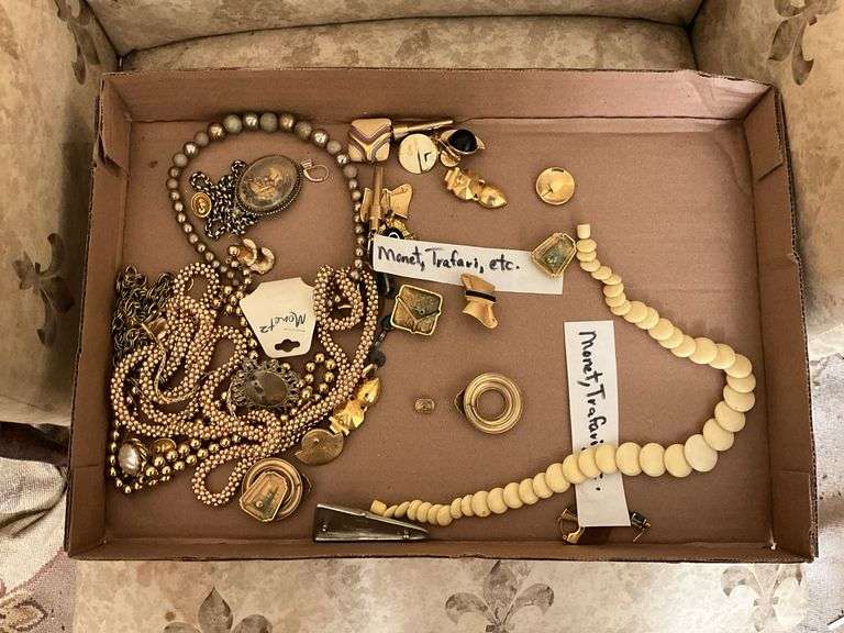 Costume jewelry including: Monet, Trifari