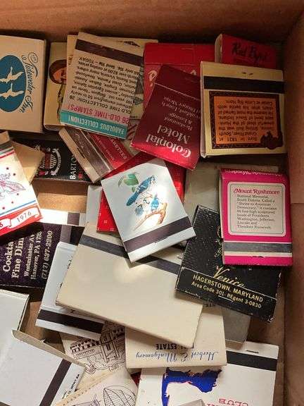 Advertising matchbooks lot