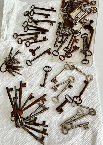 Skeleton keys lot, including numbered Corbin's