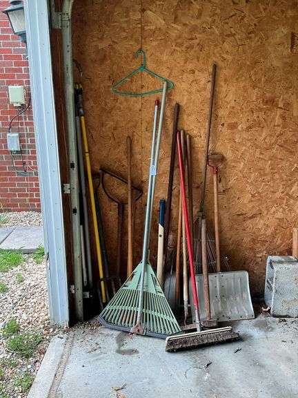Rakes, snow shovel, garden tools, push broom