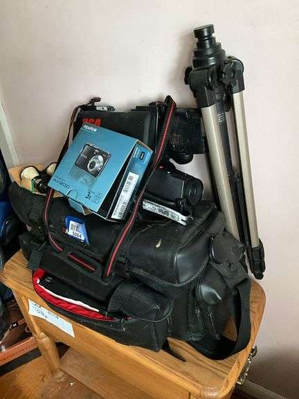 Fuji AV200 camera in box, RCA Camcorder video camera w/ tripod, binoculars