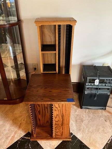Oak finish CD storage stand and CD rack