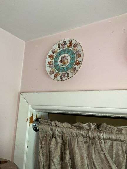 Wall hangings: decorative scenic and courting couples plates
