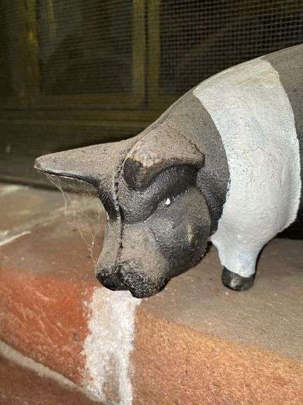 Cast iron hog