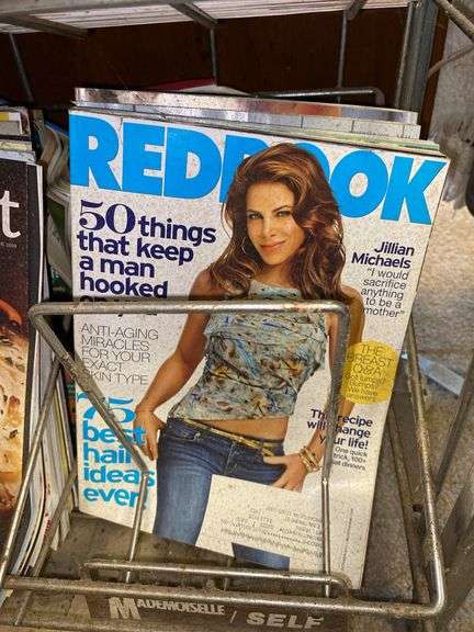Lot Magazine Magazine display rack w/ magazines and book contents - Hurley Real ...