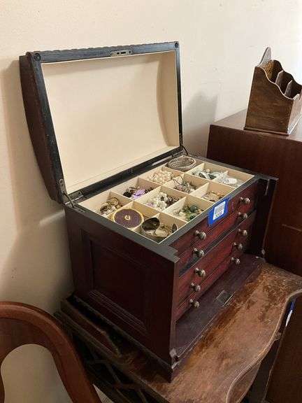 Jewelry chest w/ jewelry and watches contents