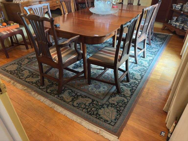 Large Persian style rug 94.5x140