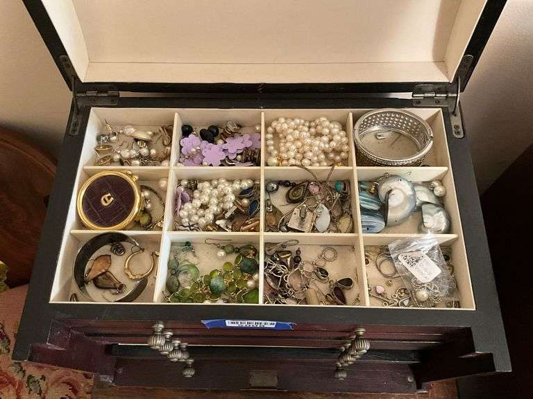 Jewelry chest w/ jewelry and watches contents