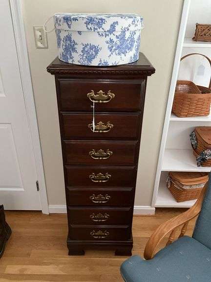 Lingerie chest and decorative hatbox w/ greeting cards 18x14x51