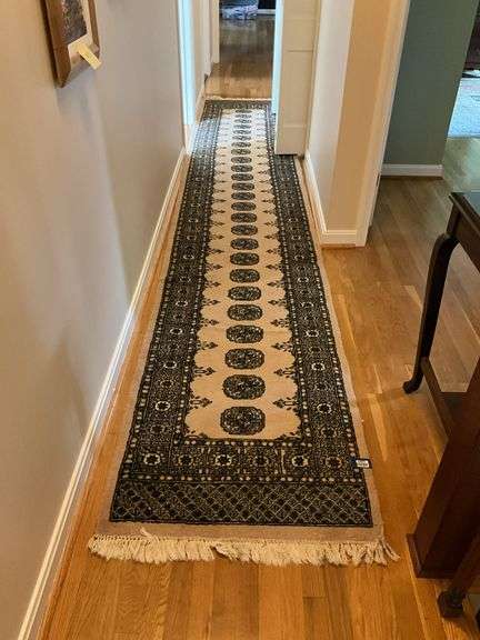 Persian style rug runner 2ftx15ft