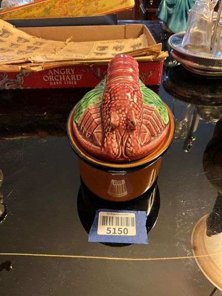 Portuguese majolica lobster covered baking dish