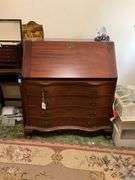 Mahogany finish slant front desk w/ serpentine drawers - drawer contents included - no top contents 36x20x41