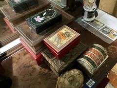 Metal jewelry casket w/ unattached hinge, and dresser/jewelry boxes lot