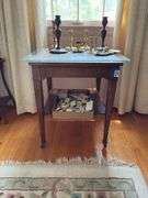2-tier stand w/ inlaid top, and protective glass top - no contents 20x20x25