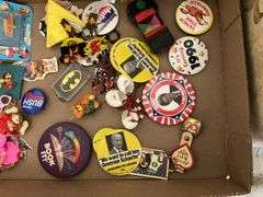 Pinback buttons, novelty pins, misc