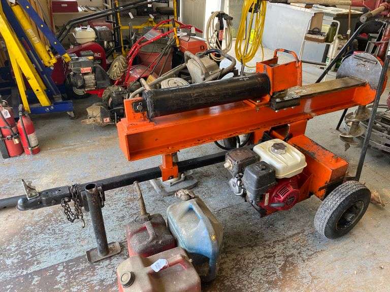 Wood splitter 30 ton towable