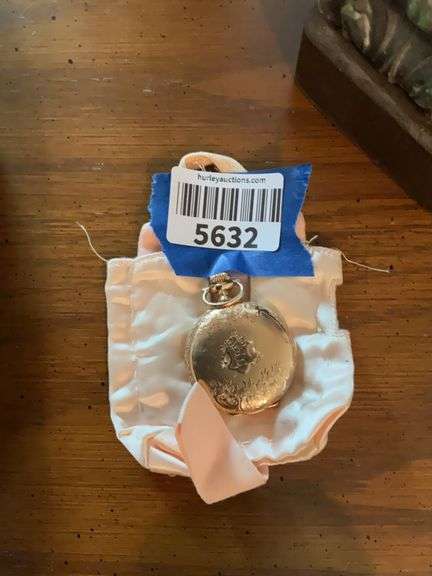 Pocket watch in Crescent Watch Case Co. case
