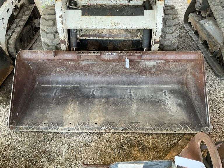 Bobcat 72" smooth bucket, fits Lot 4961