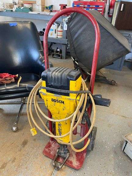 Bosch jackhammer with cart and bits