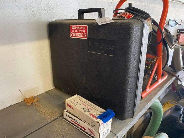 Porta Nailer toe Nailer with nails