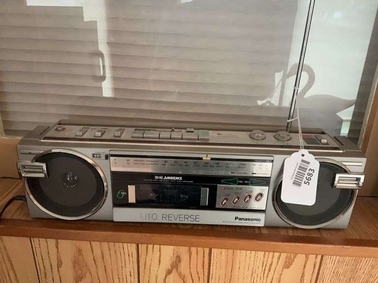 Panasonic cassette/radio boombox