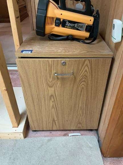Rolling cabinet w/ interior contents - no top contents 20x19x25