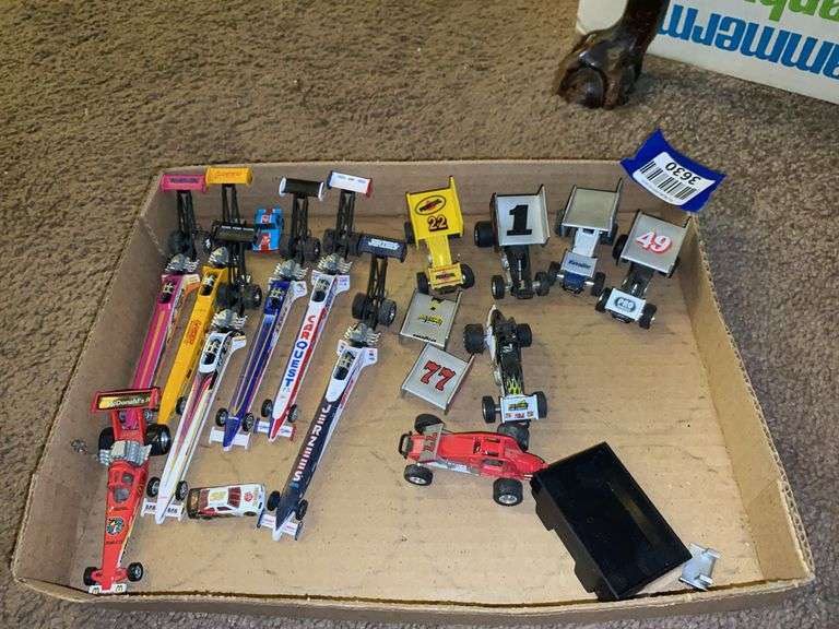 Model dragster race cars